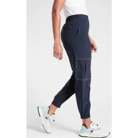 Athleta Chelsea Utility Jogger in Navy SZ 0 Petite EUC - Picture 2 of 9